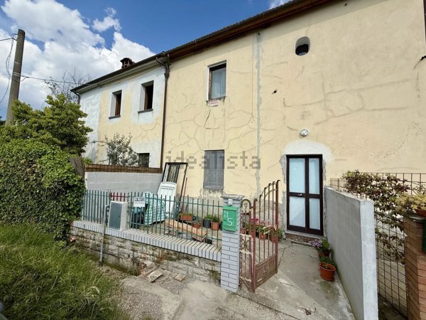 casa indipendente in vendita ad Altopascio in zona Marginone