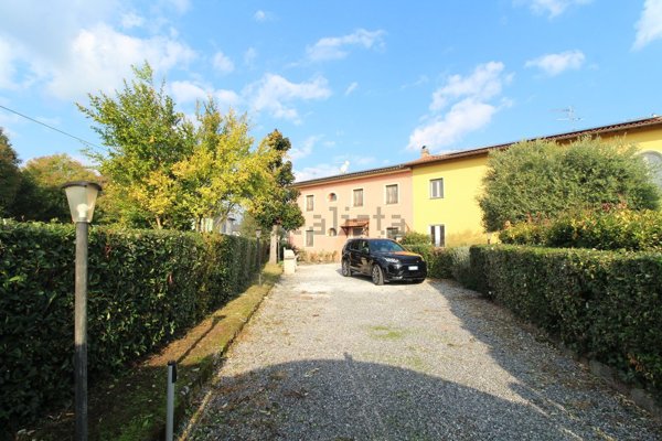 casa indipendente in vendita ad Altopascio