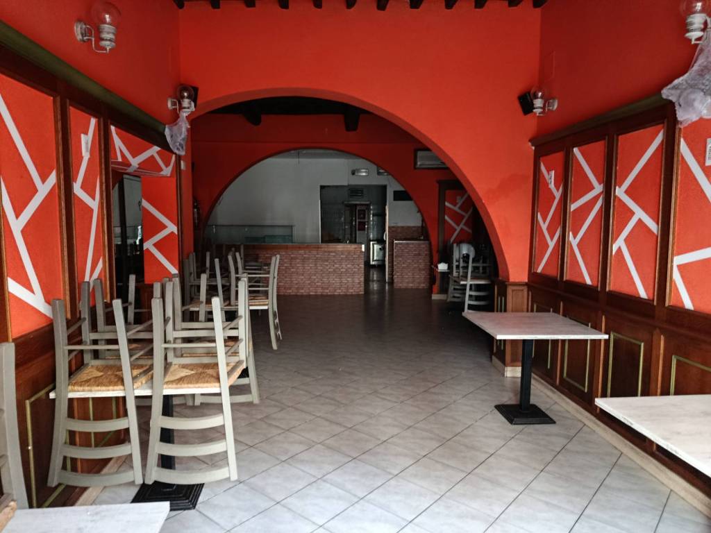 negozio in vendita ad Altopascio