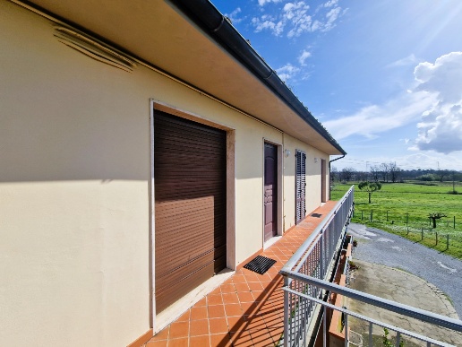 casa indipendente in vendita ad Altopascio in zona Badia Pozzeveri