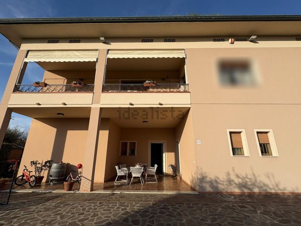 negozio in vendita ad Altopascio