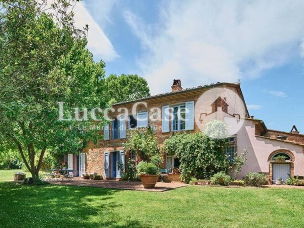 casa indipendente in vendita ad Altopascio in zona Spianate