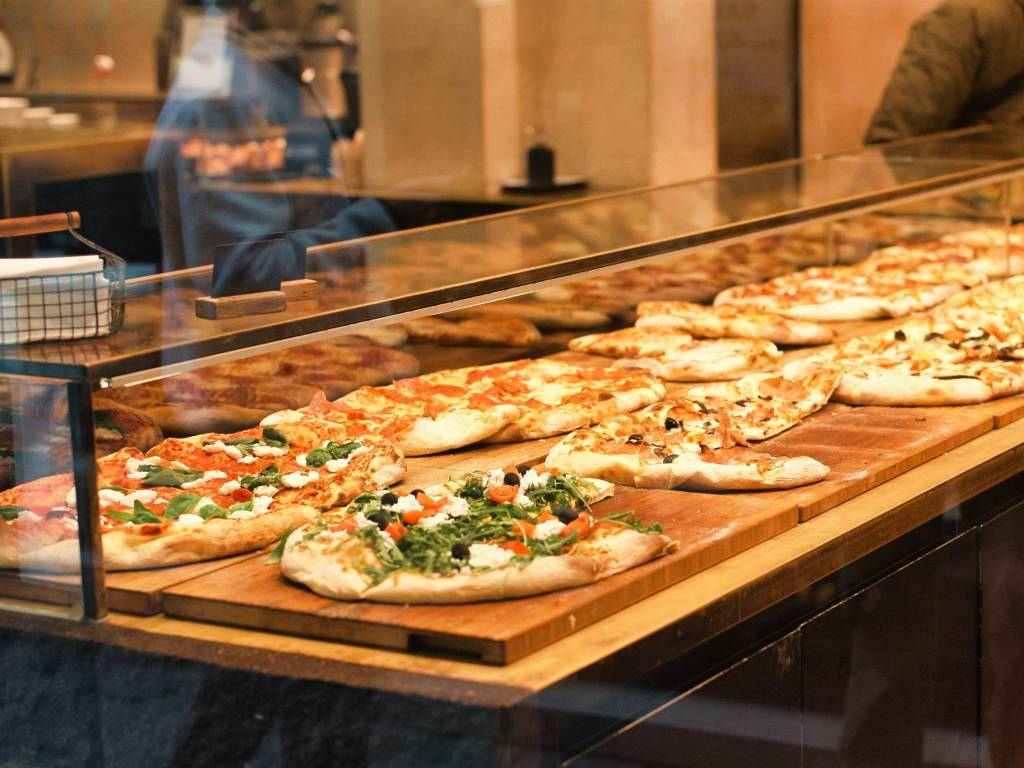 negozio in vendita ad Altopascio in zona Badia Pozzeveri