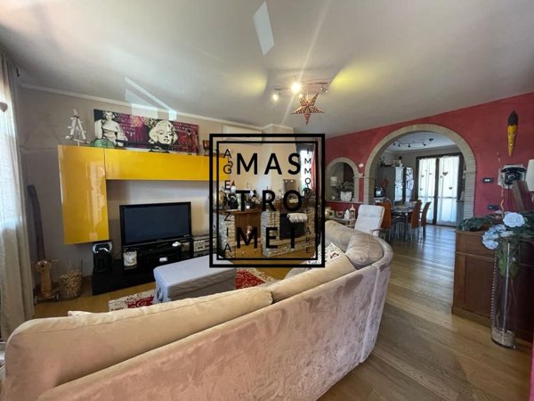 casa indipendente in vendita ad Altopascio