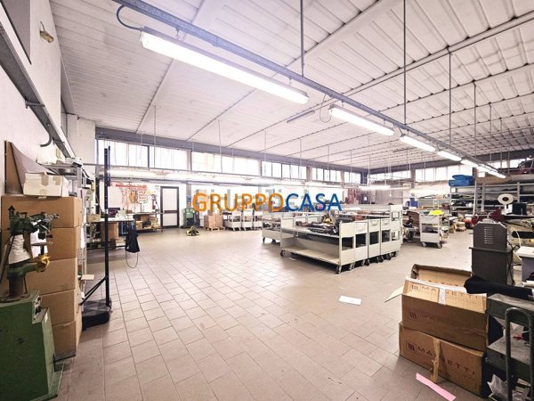 ufficio in vendita ad Altopascio in zona Spianate