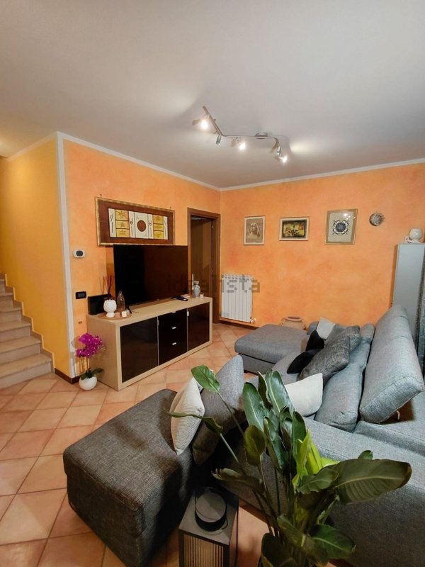 casa indipendente in vendita ad Altopascio