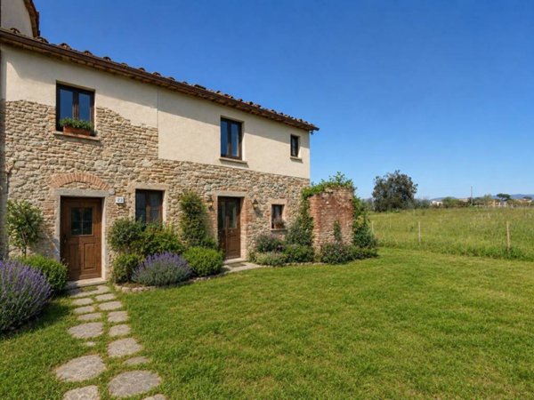 casa indipendente in vendita ad Altopascio in zona Marginone