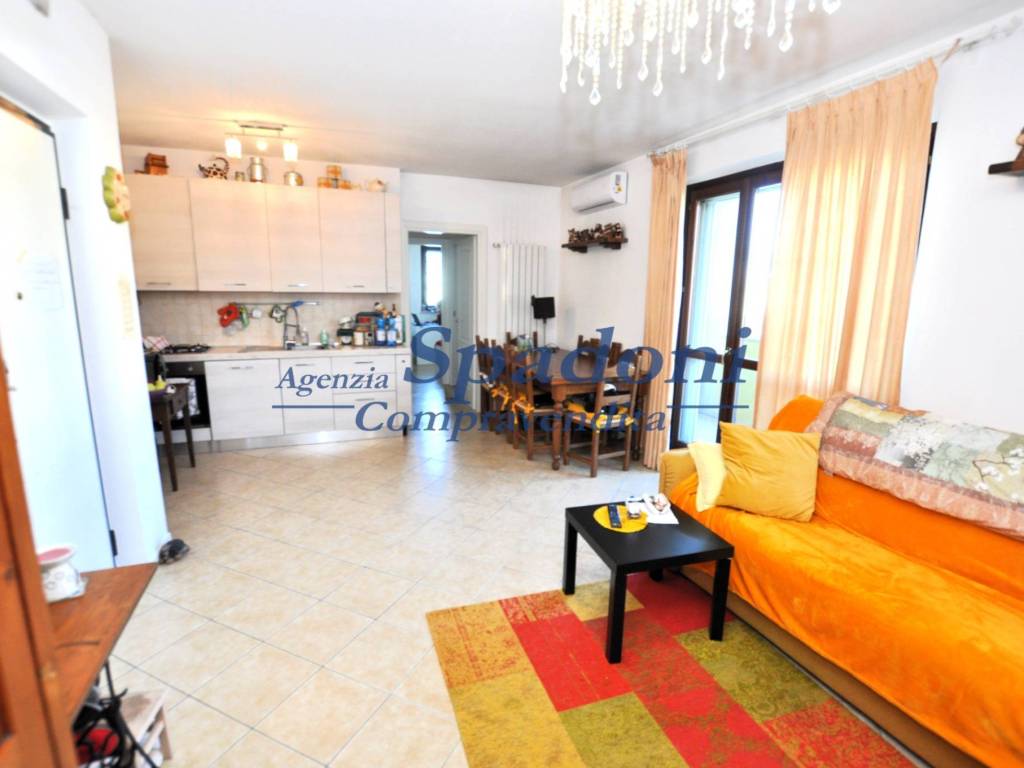 appartamento in vendita ad Altopascio in zona Badia Pozzeveri