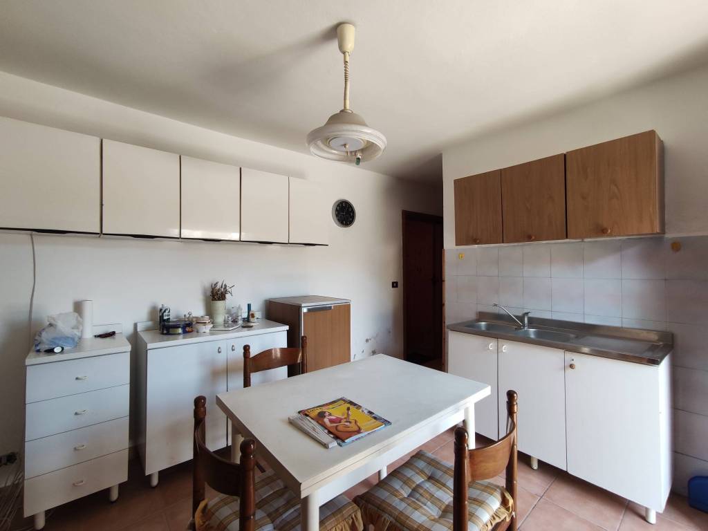 casa indipendente in vendita ad Altopascio in zona Badia Pozzeveri