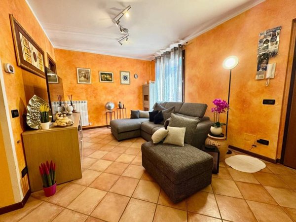 casa indipendente in vendita ad Altopascio in zona Badia Pozzeveri