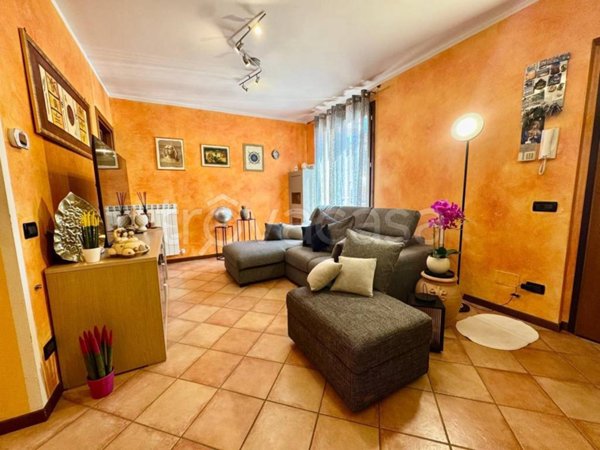 casa indipendente in vendita ad Altopascio in zona Badia Pozzeveri