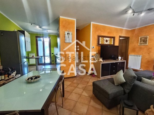 casa indipendente in vendita ad Altopascio in zona Badia Pozzeveri