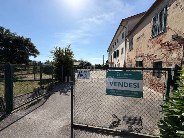 casa indipendente in vendita ad Altopascio in zona Marginone