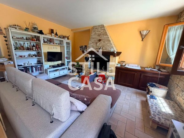casa indipendente in vendita ad Altopascio in zona Spianate