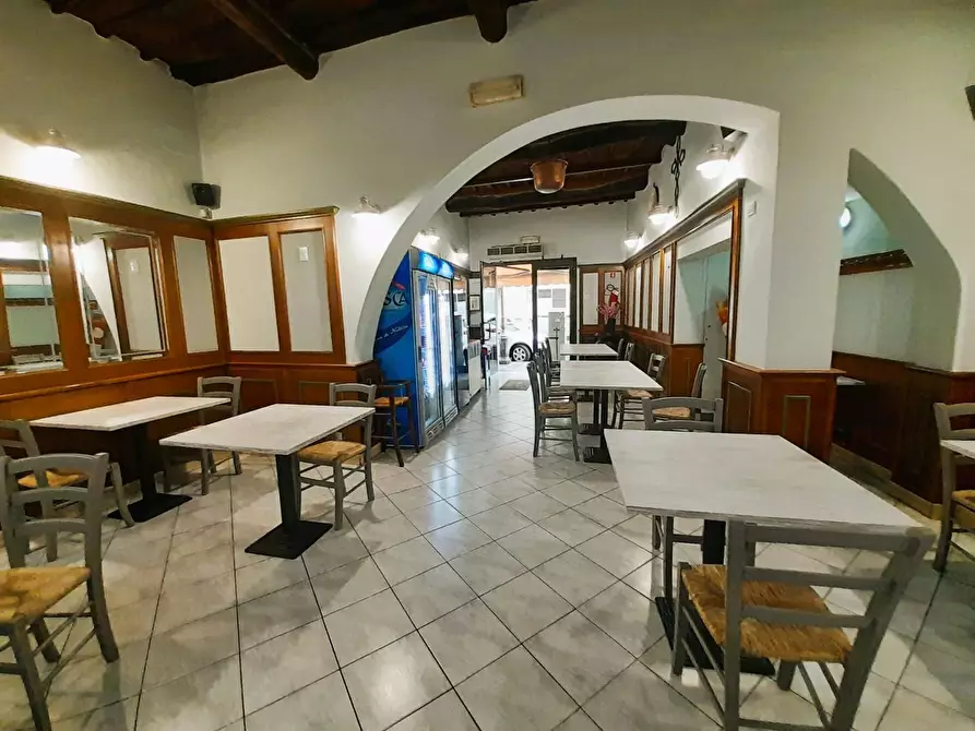 locale commerciale in vendita ad Altopascio