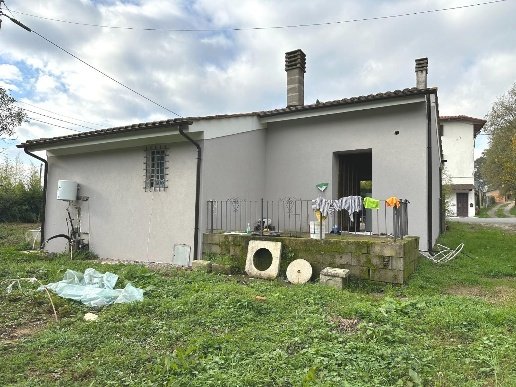 casa indipendente in vendita ad Altopascio in zona Spianate