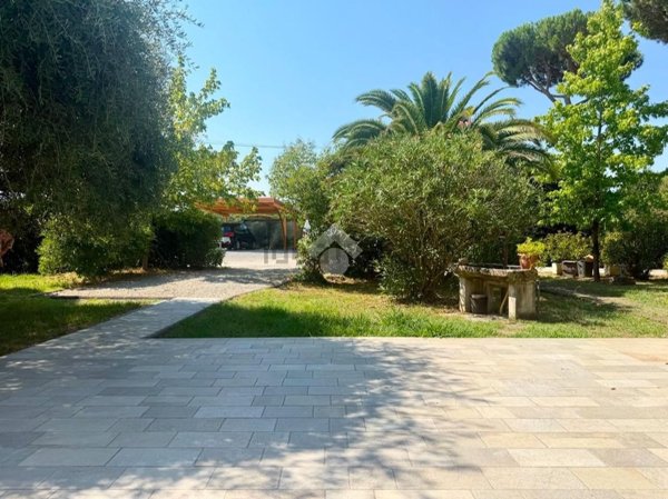 casa indipendente in vendita ad Altopascio