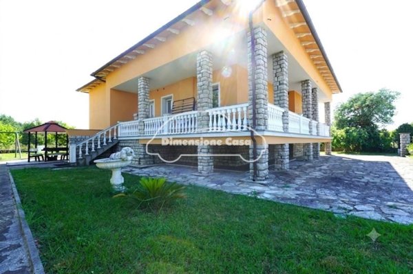 casa indipendente in vendita ad Altopascio