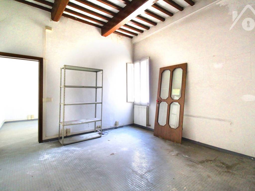 intera palazzina in vendita ad Altopascio