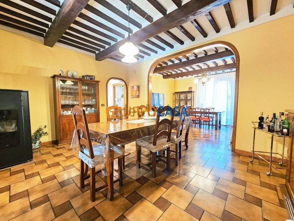 casa indipendente in vendita ad Altopascio