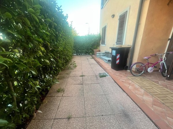 appartamento in vendita ad Altopascio in zona Badia Pozzeveri