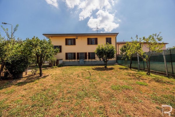 casa indipendente in vendita ad Altopascio