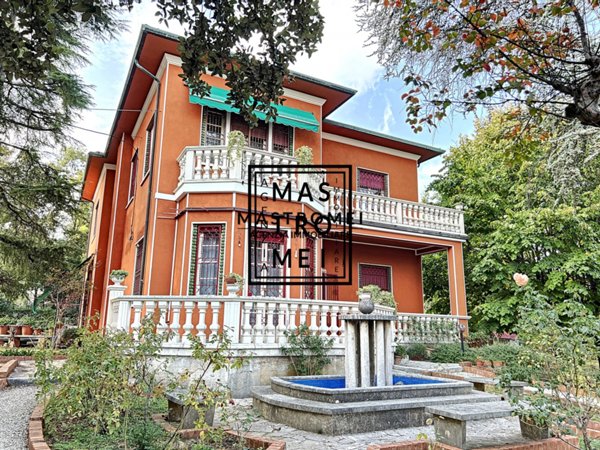 casa indipendente in vendita ad Altopascio