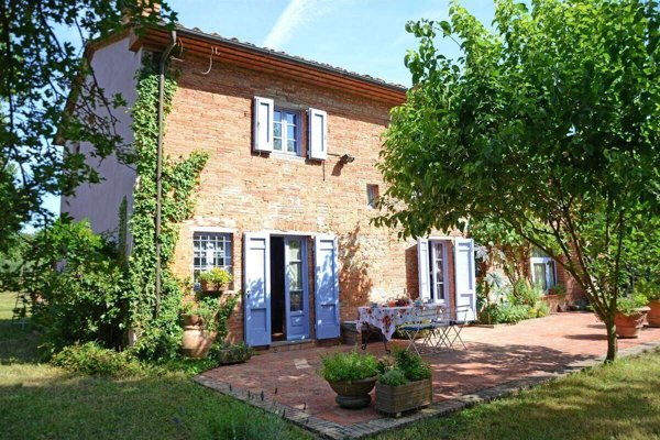 casa indipendente in vendita ad Altopascio in zona Marginone