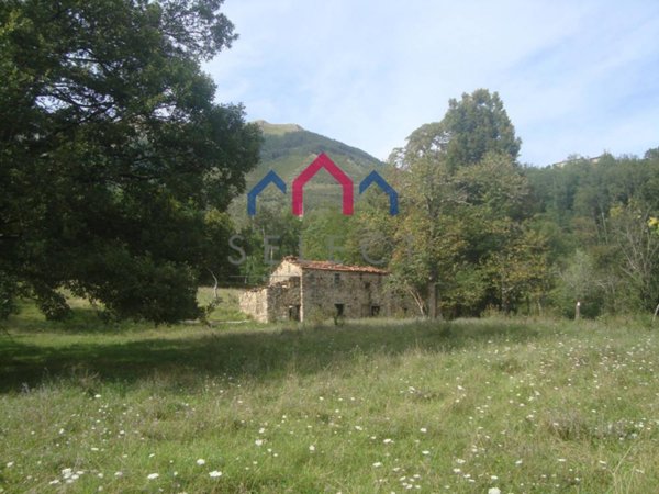 casa indipendente in vendita a Bagni di Lucca