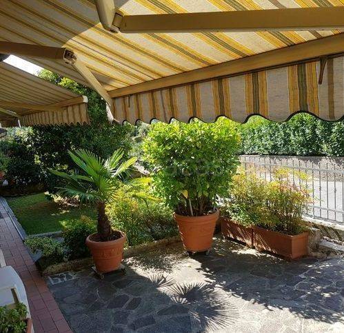casa indipendente in vendita a Bagni di Lucca in zona Fornoli