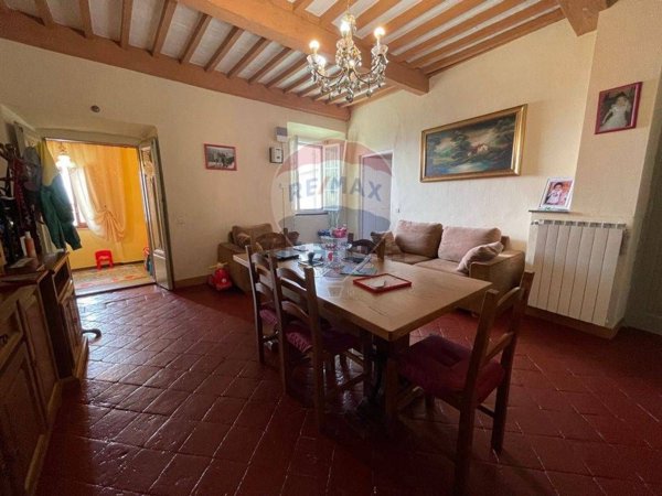 casa indipendente in vendita a Bagni di Lucca