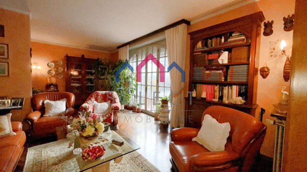 casa indipendente in vendita a Bagni di Lucca in zona La Villa