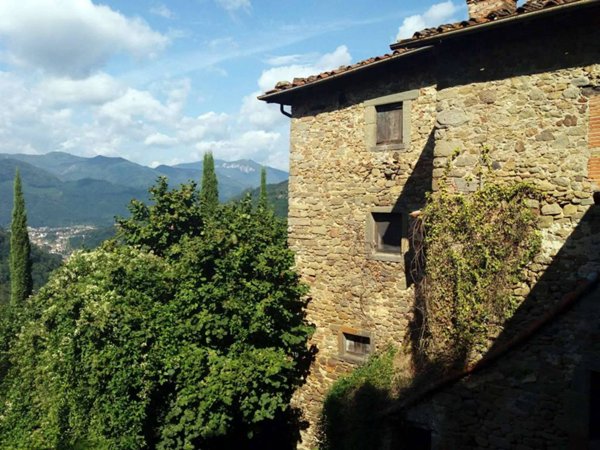 casa indipendente in vendita a Bagni di Lucca