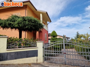 casa indipendente in vendita a Bagni di Lucca in zona Isola