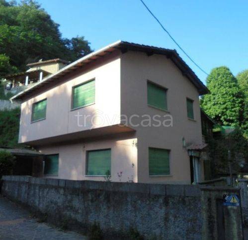 appartamento in vendita a Bagni di Lucca in zona Fornoli