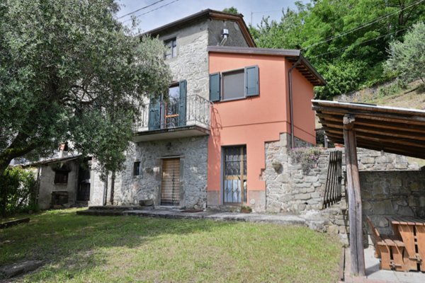 appartamento in vendita a Bagni di Lucca in zona Lugliano