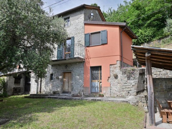 appartamento in vendita a Bagni di Lucca in zona Lugliano
