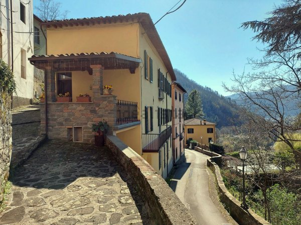 appartamento in vendita a Bagni di Lucca