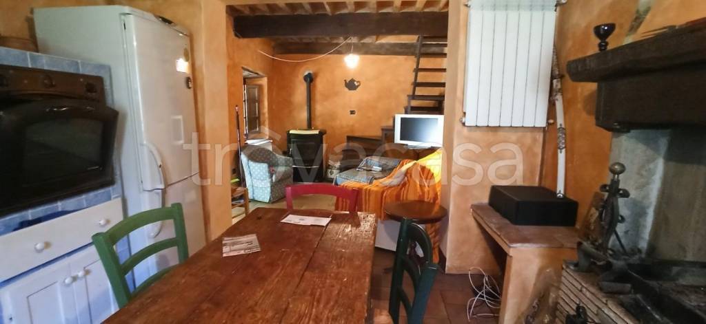 casa indipendente in vendita a Bagni di Lucca