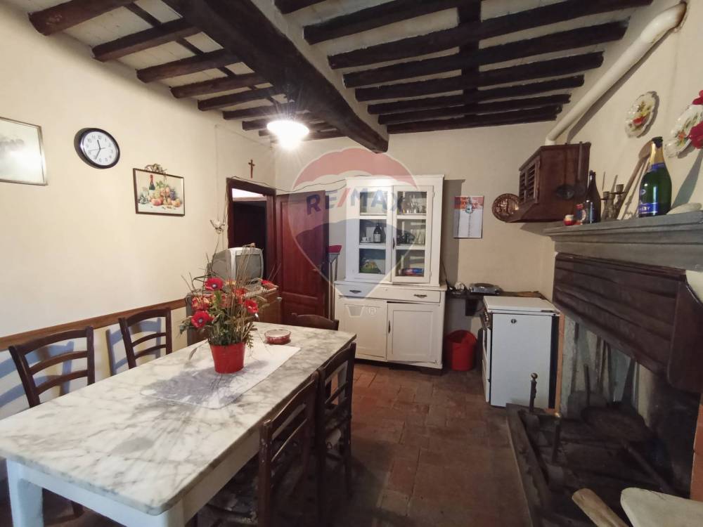 casa indipendente in vendita a Bagni di Lucca in zona Vico Pancellorum