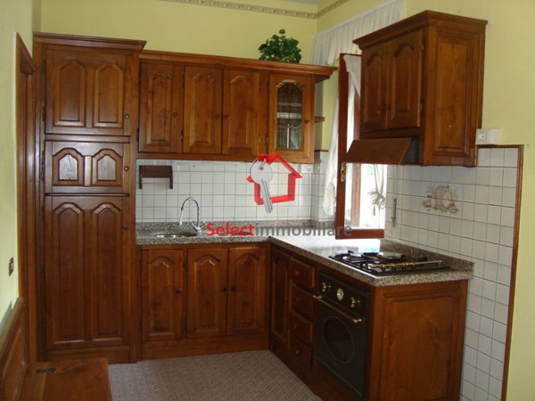 appartamento in vendita a Bagni di Lucca in zona Ponte a Serraglio