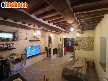 casa indipendente in vendita a Bagni di Lucca in zona Fornoli