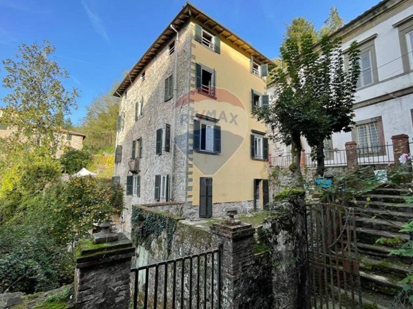 casa indipendente in vendita a Bagni di Lucca in zona La Villa