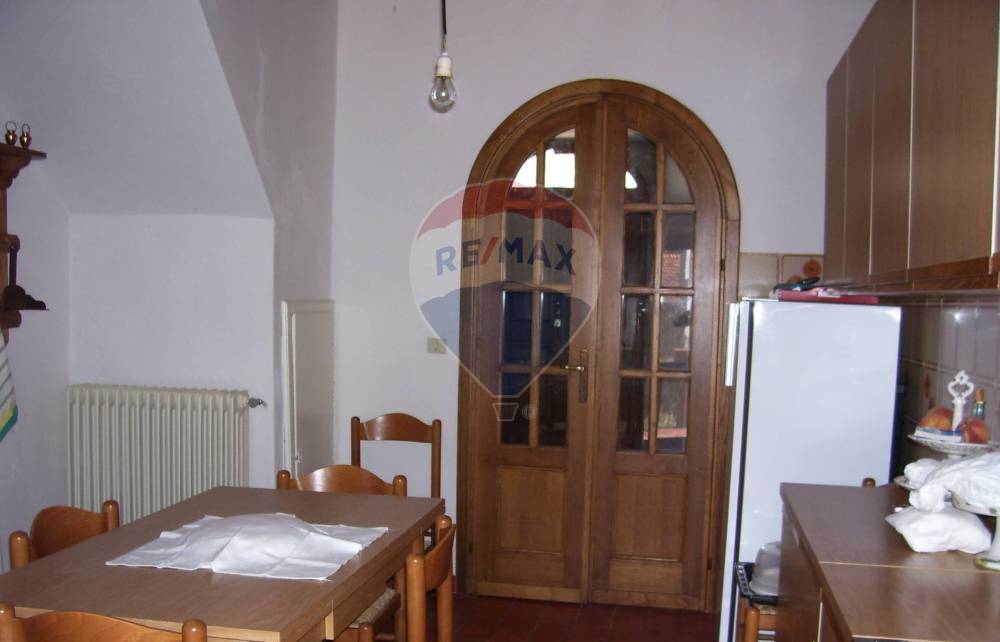 casa indipendente in vendita a Bagni di Lucca in zona Lugliano