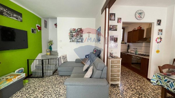 casa indipendente in vendita a Bagni di Lucca in zona Fornoli