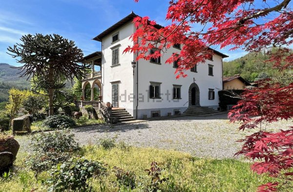 casa indipendente in vendita a Bagni di Lucca in zona La Villa