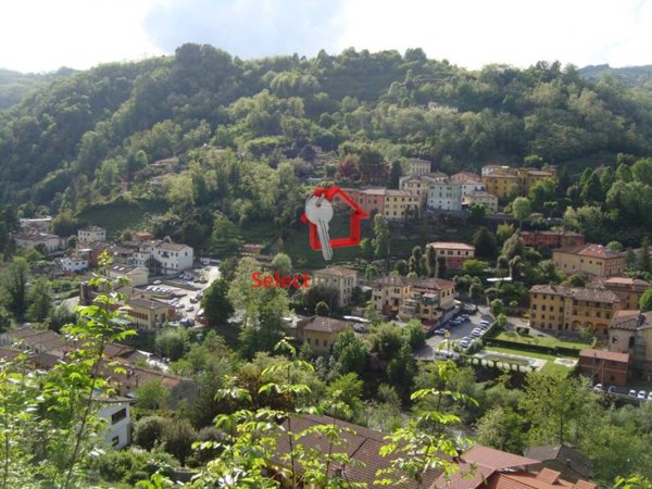 casa indipendente in vendita a Bagni di Lucca