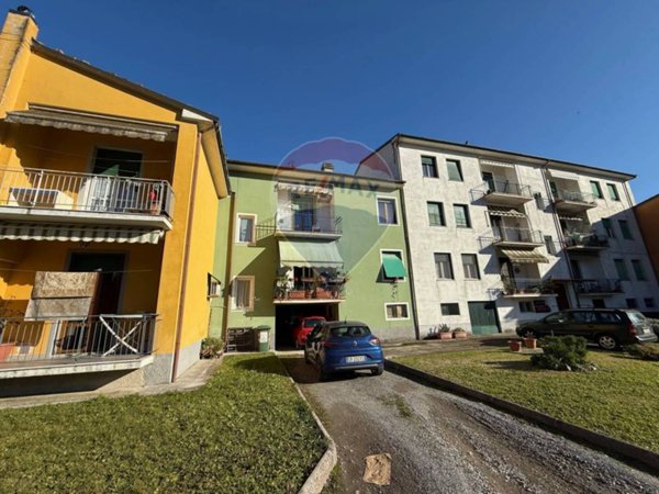 appartamento in vendita a Bagni di Lucca in zona Fornoli