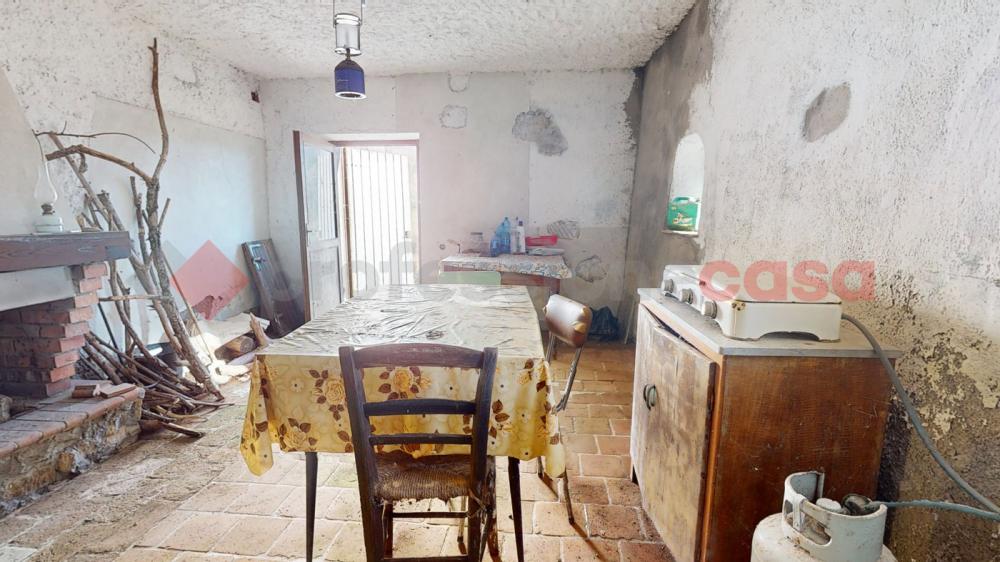 casa indipendente in vendita a Bagni di Lucca