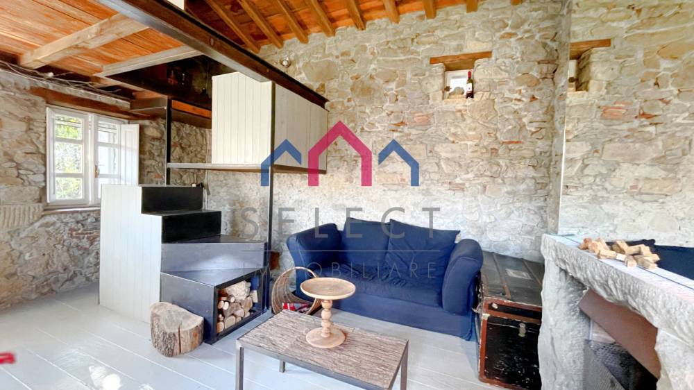 casa indipendente in vendita a Bagni di Lucca in zona Brandeglio